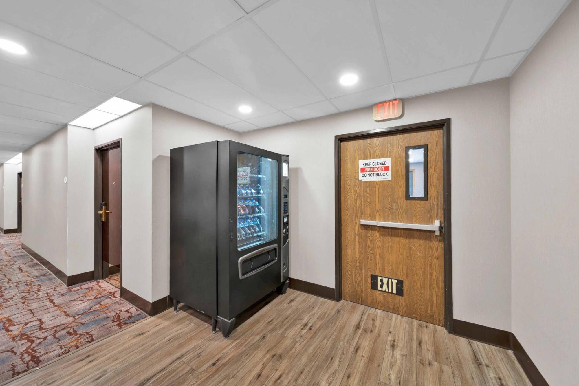 Motel Baymont By Wyndham Anderson Exterior foto